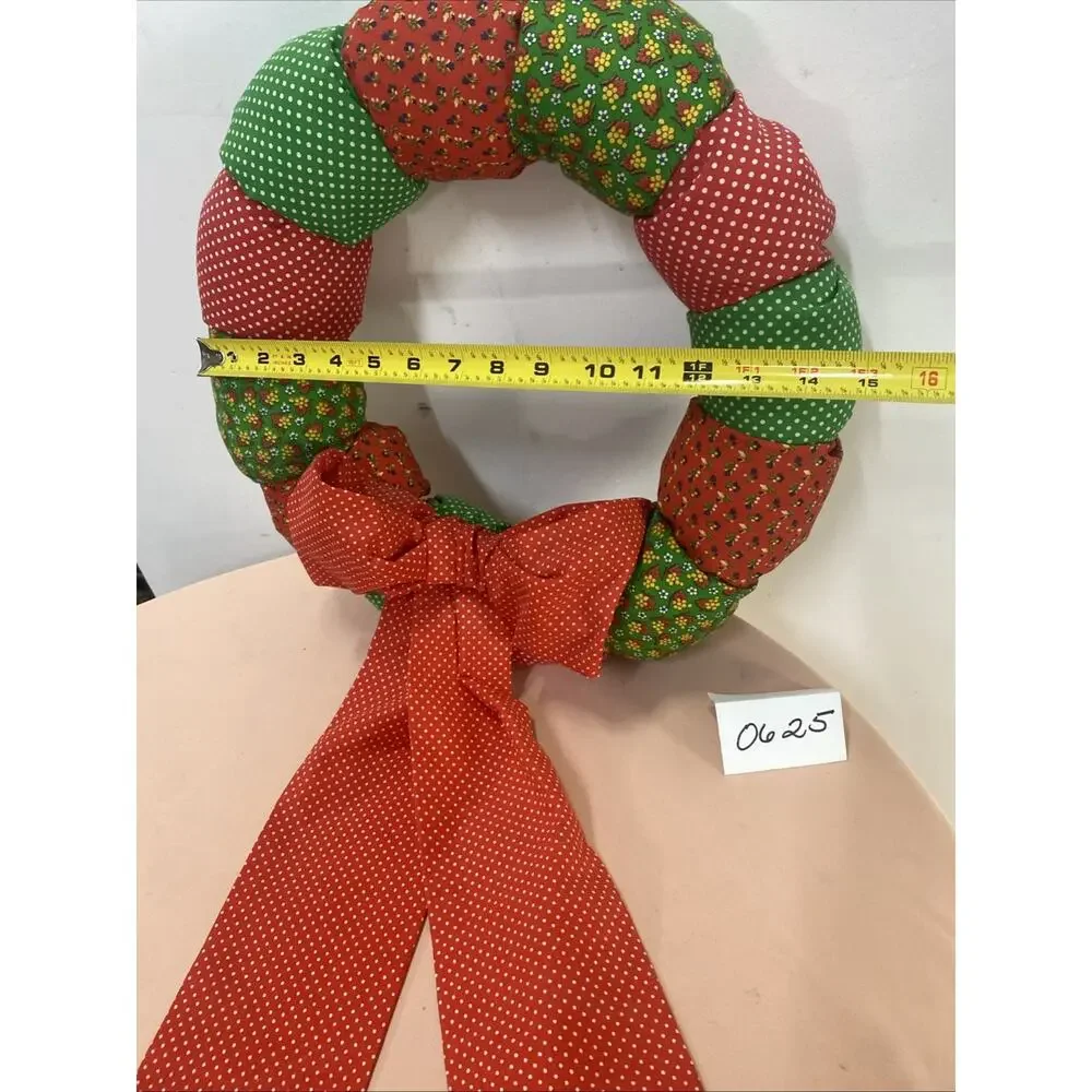 Vintage 70's Wreath Quilted Stuffed Fabric Handmade Retro Cottagecore Country...